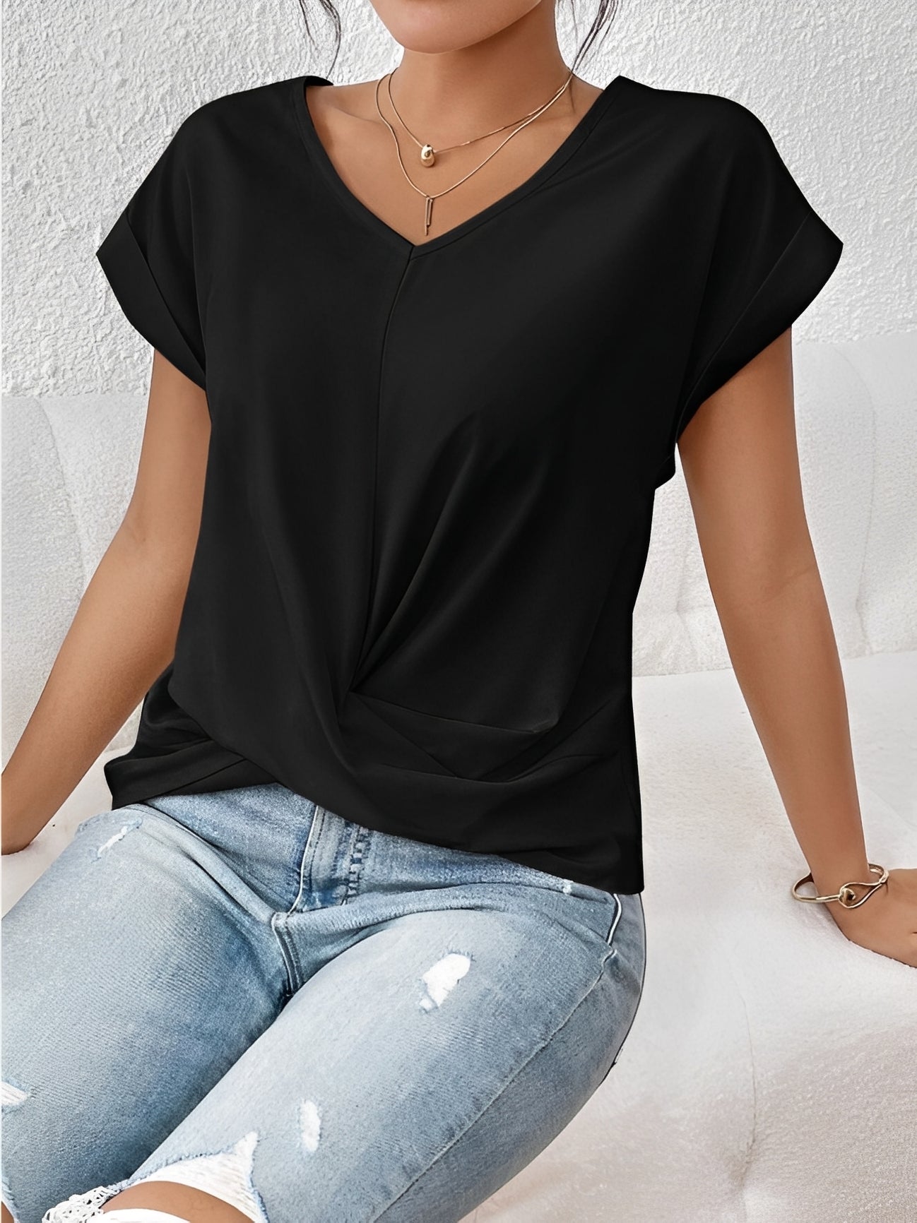 Lucie – T-shirt femme à col V – usage de tous les jours