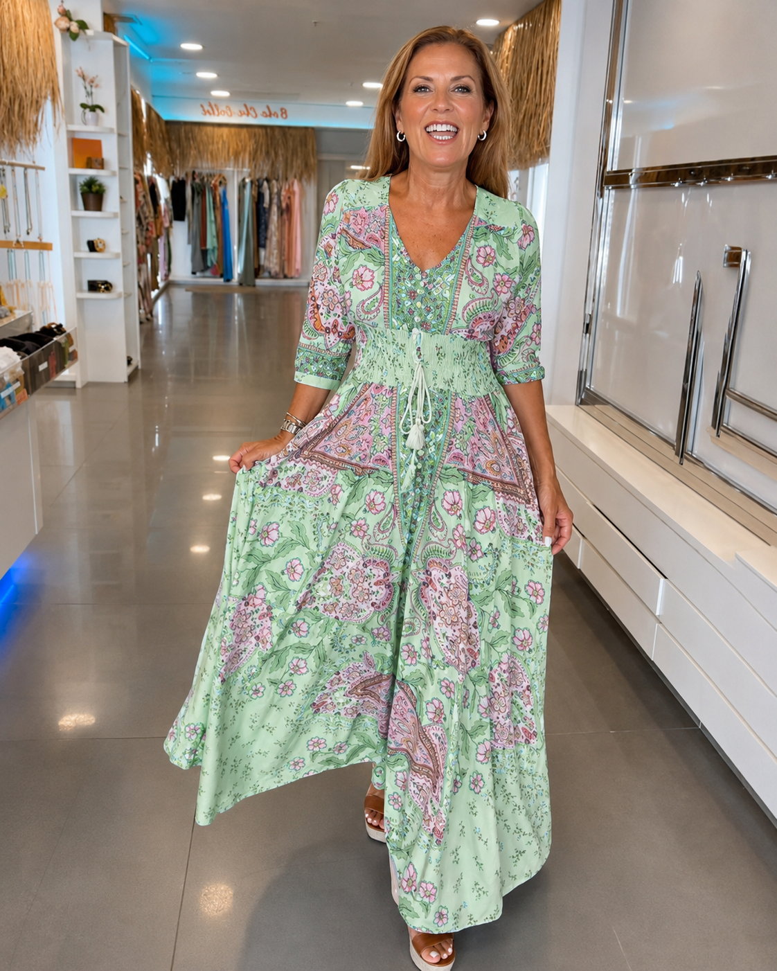 Lucienne - Robe Élégante à Encolure en V