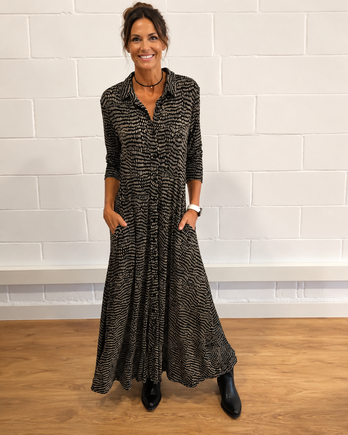 Damiana - Robe Élégante avec Encolure en V et Col