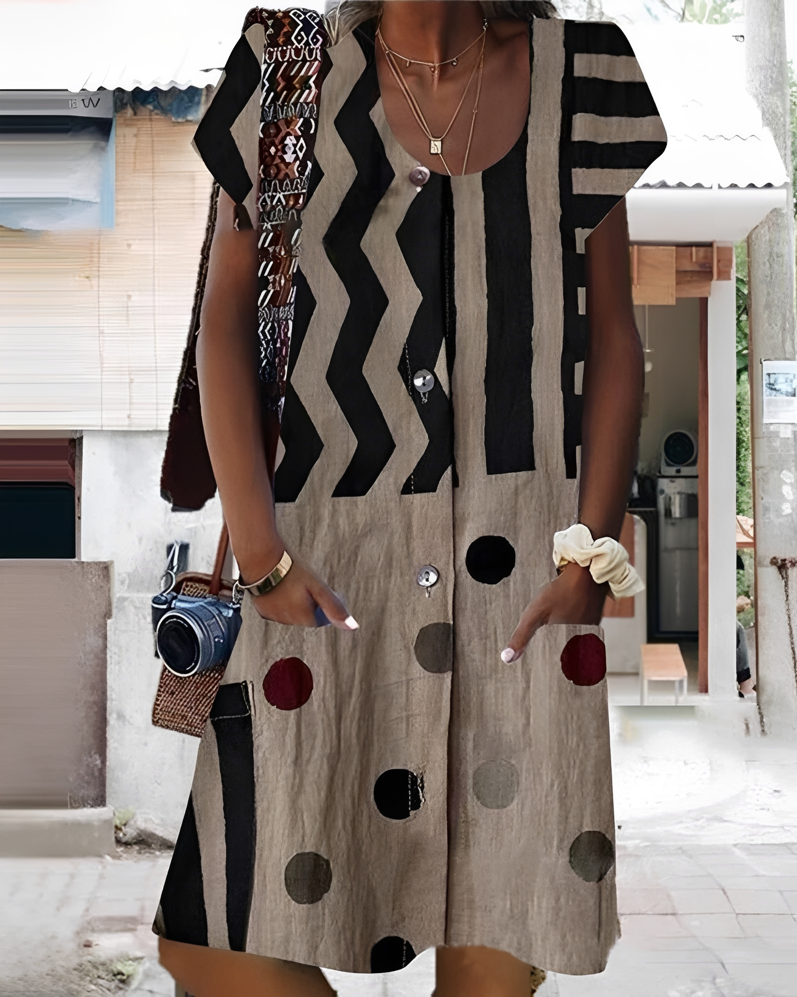 Melinda - Robe chic courte avec boutons