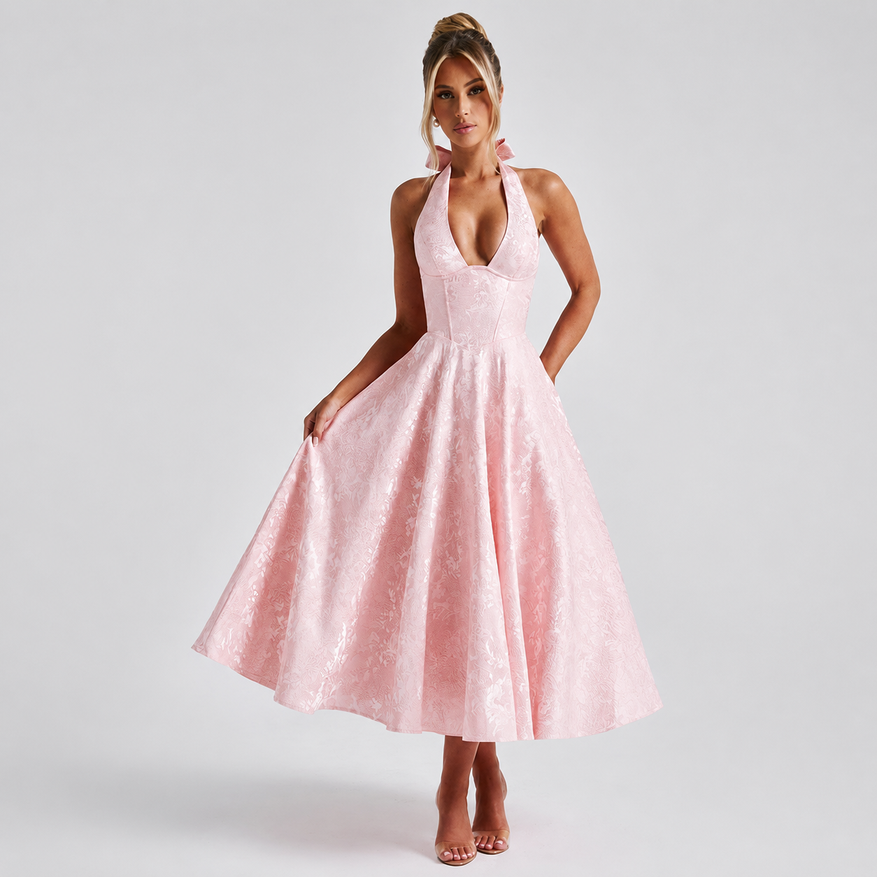 Dahlia - Robe chic à col V, dos nu et sans manches