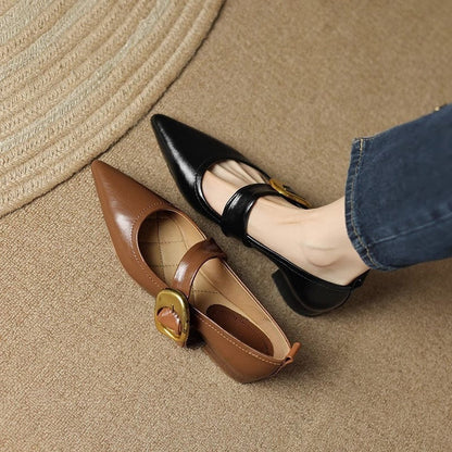 Teegan - Chaussures plates à bout pointu et talon bas