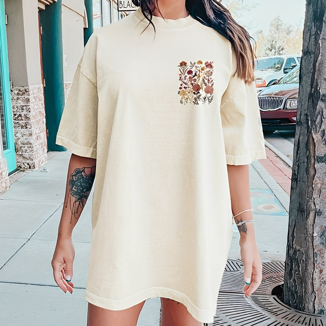 Thea - T-shirt élégant avec motifs floraux