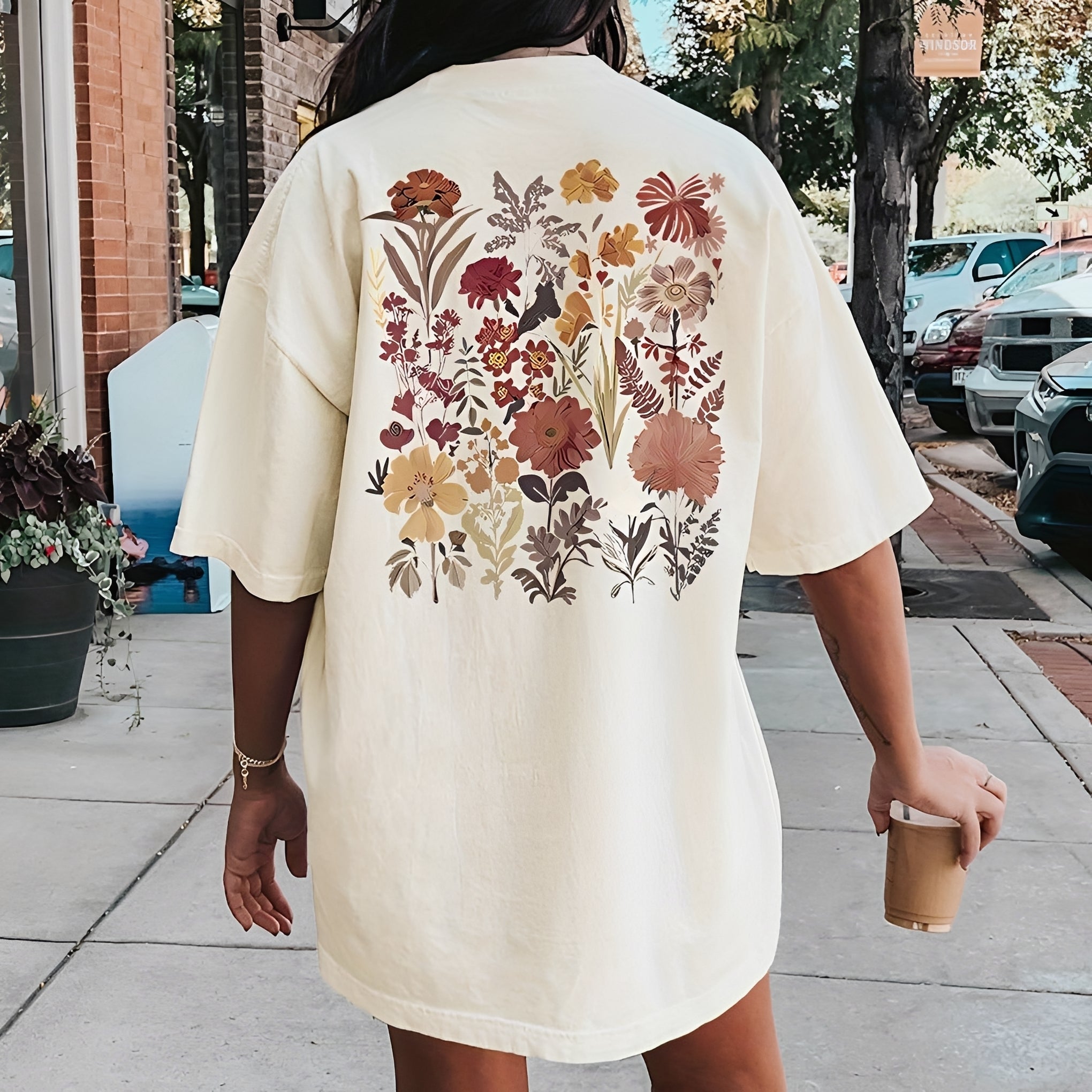 Thea - T-shirt élégant avec motifs floraux