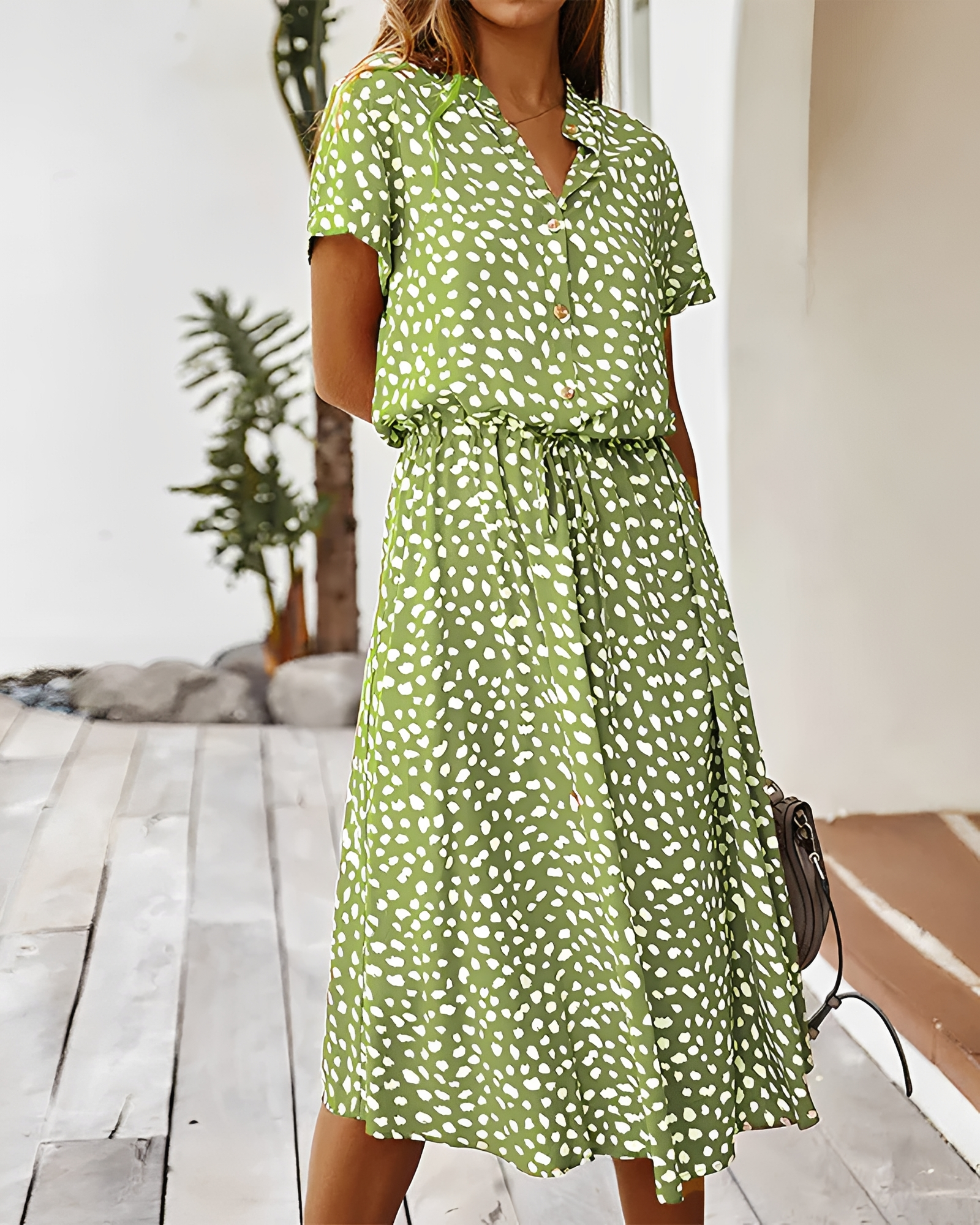 Shannon - Robe midi élégante avec encolure en V