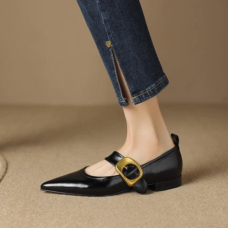 Teegan - Chaussures plates à bout pointu et talon bas
