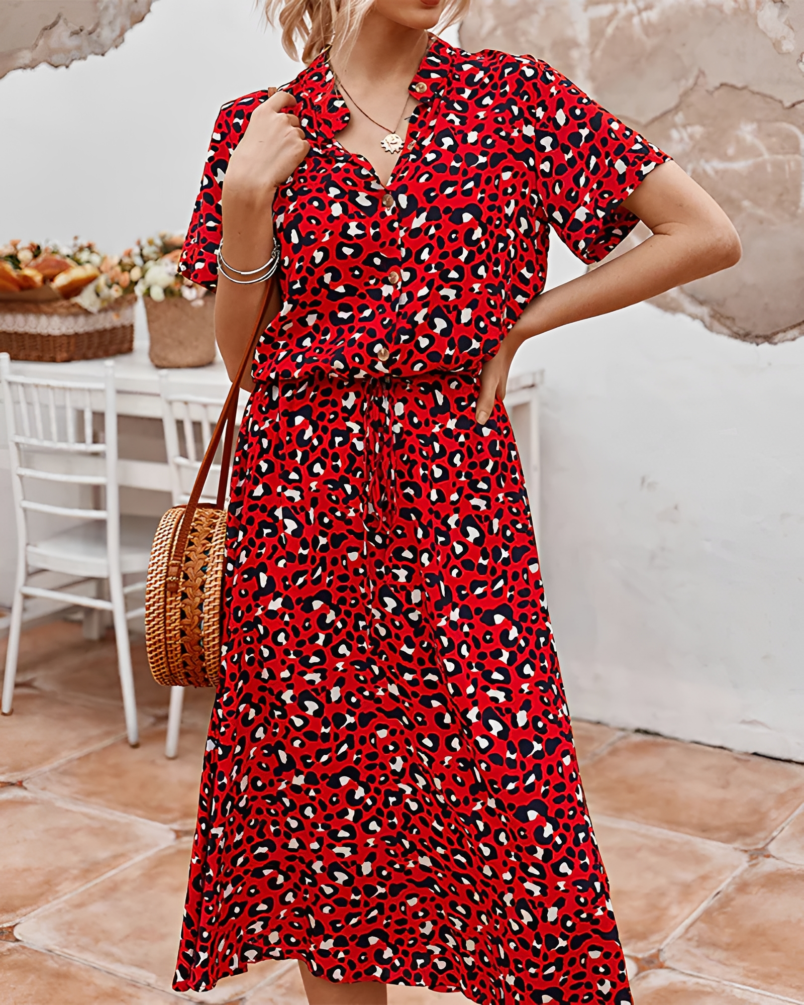 Shannon - Robe midi élégante avec encolure en V