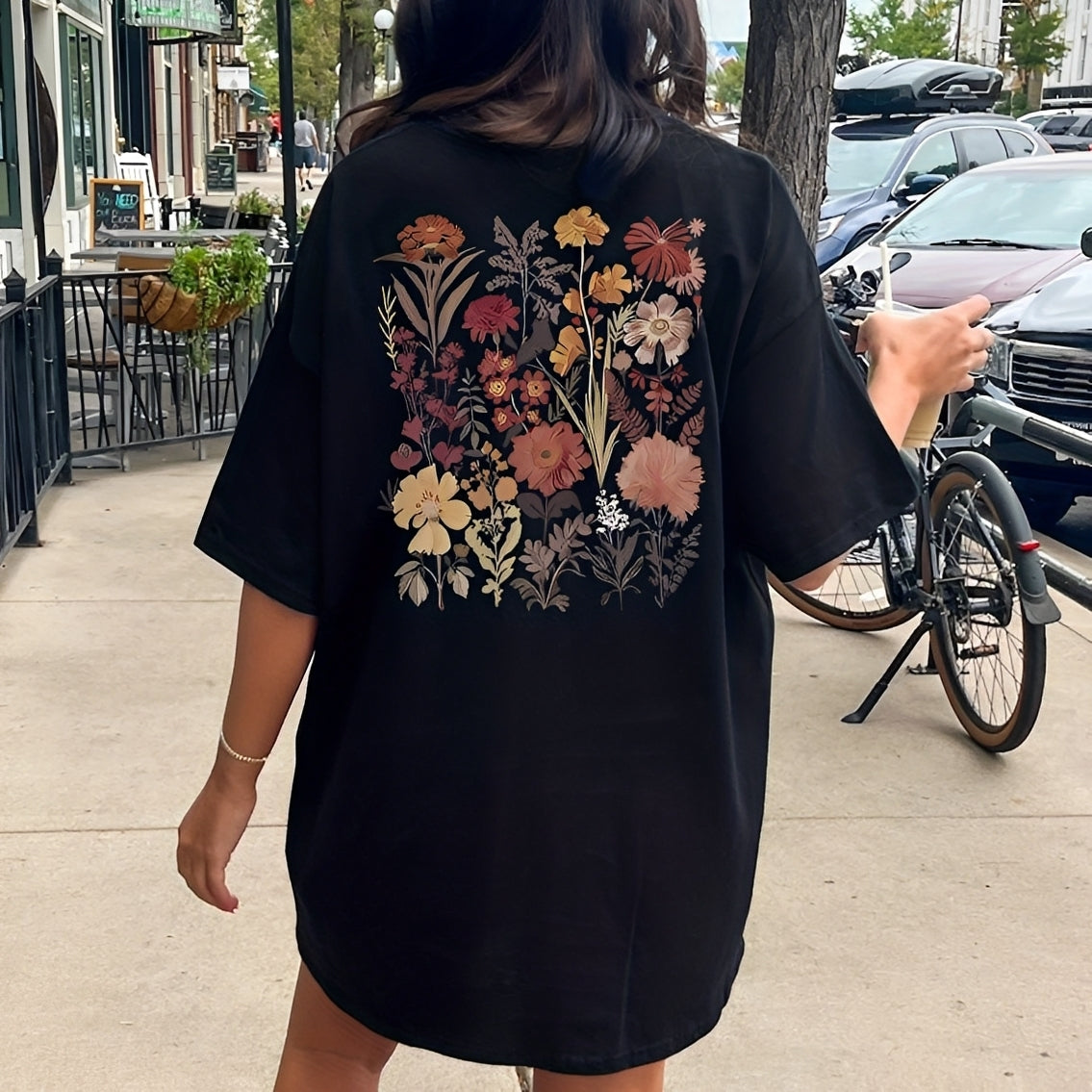 Thea - T-shirt élégant avec motifs floraux