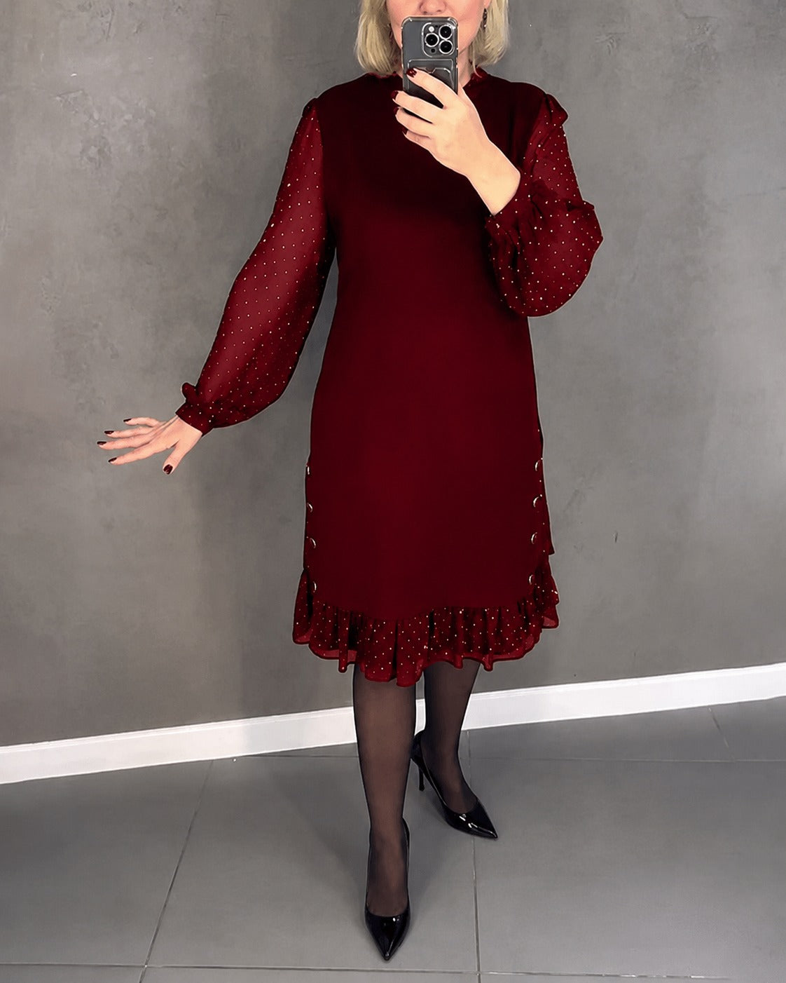 Gabriela - Robe Élégante à Pois avec Manches Longues