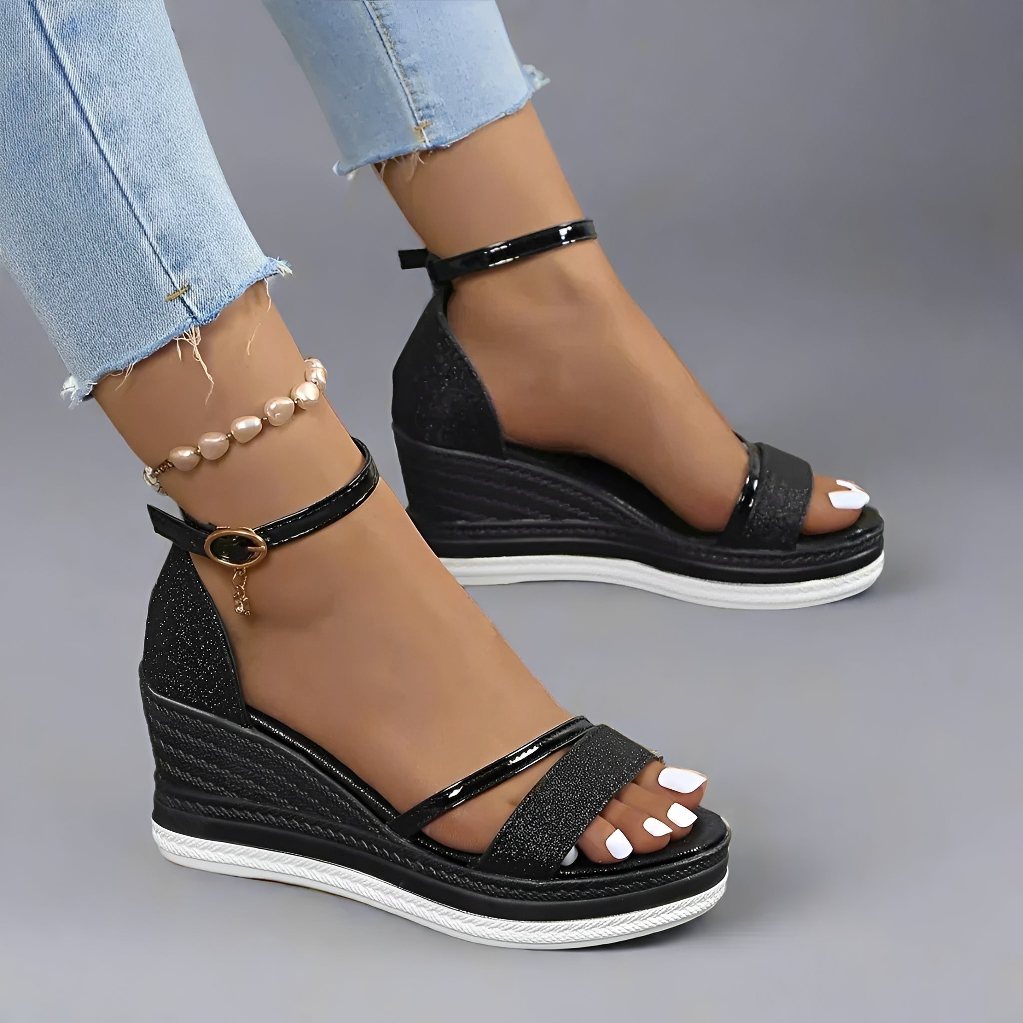 Mildred - Sandales tendance avec attache