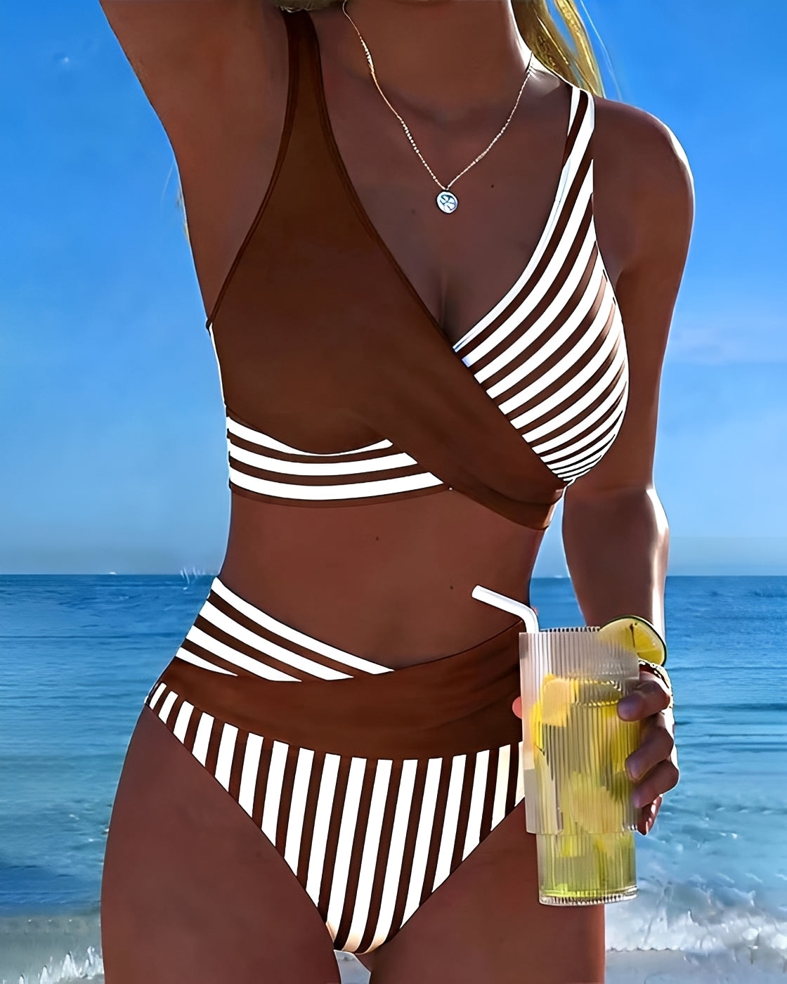 Angelica - Bikini deux pièces à rayures élégantes