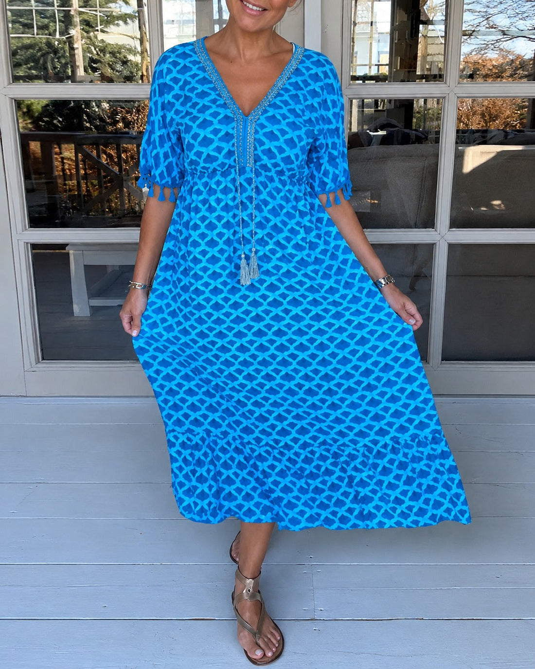 Cara - Robe sophistiquée avec encolure en V