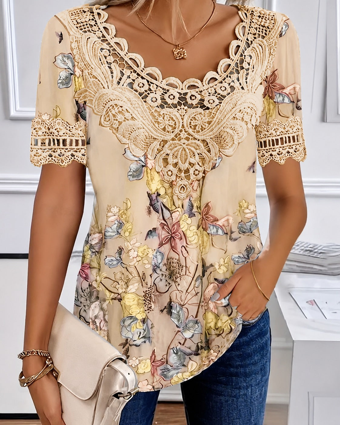 Leah - Blouse Élégante à Motifs Floraux