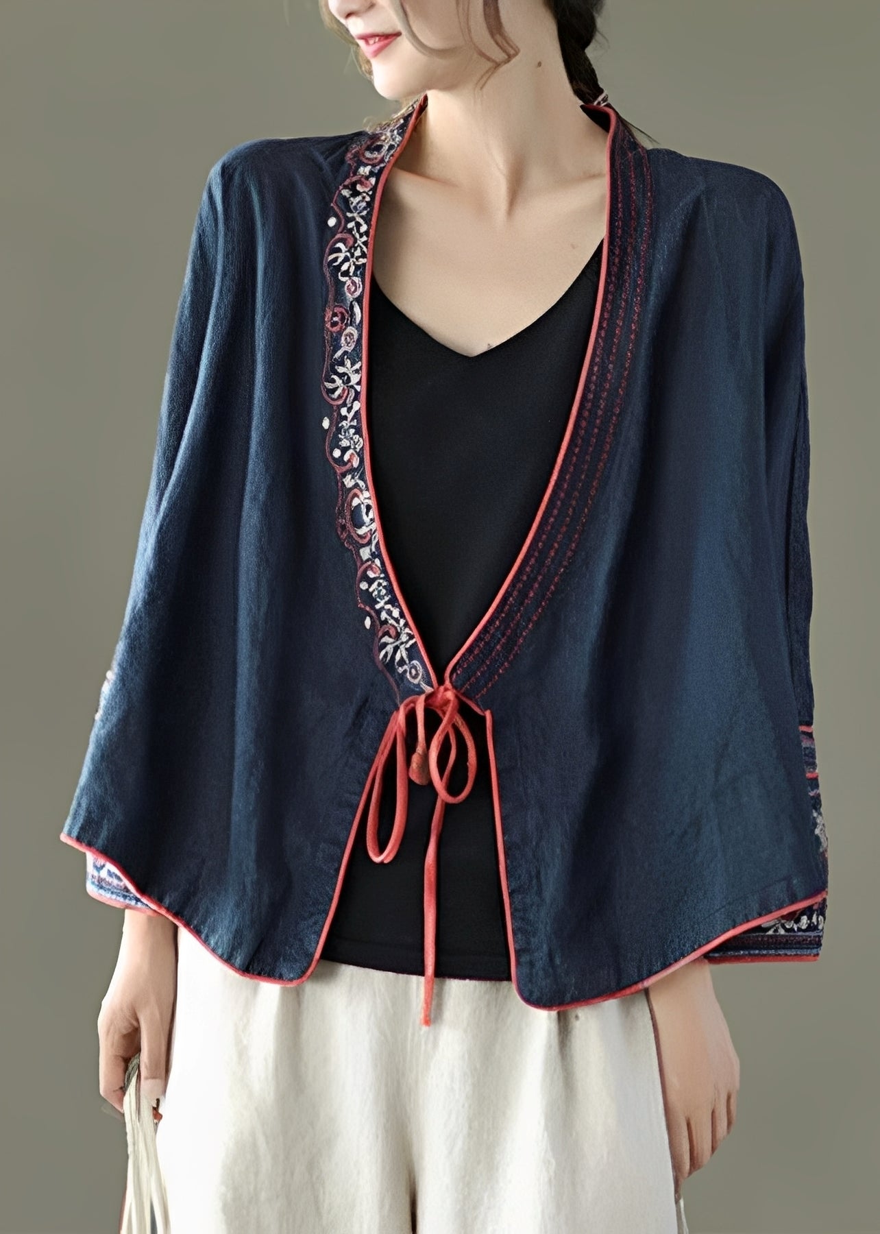 Nastia - Blouse élégante et ample avec broderie pour femmes
