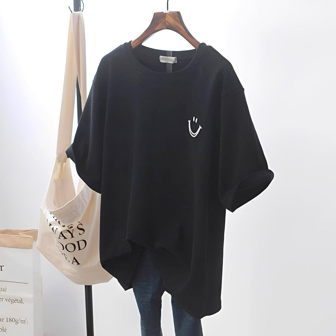 Selina - T-shirt avec design élégant