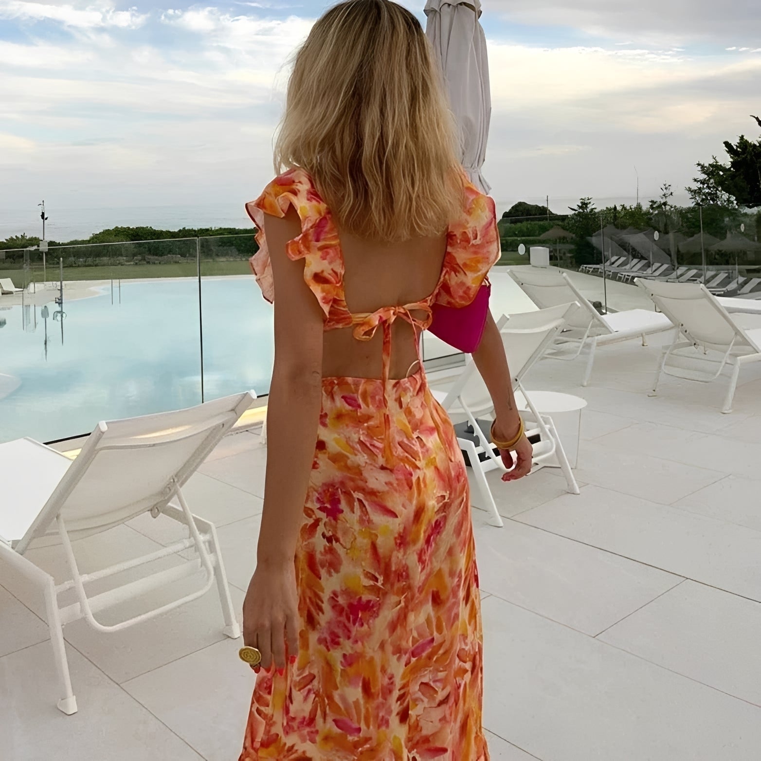 Lorraine - Robe élégante et longue à motifs floraux