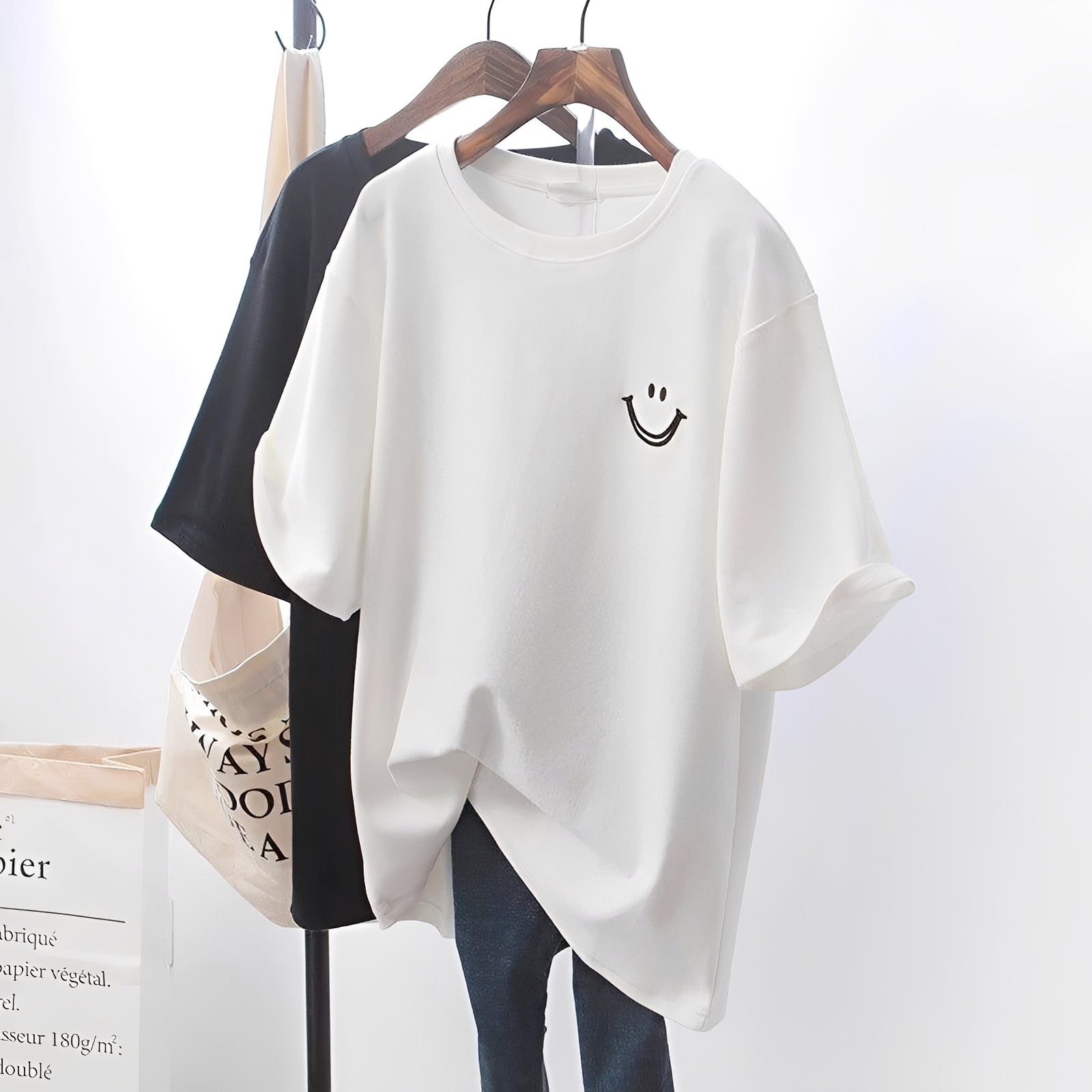 Selina - T-shirt avec design élégant